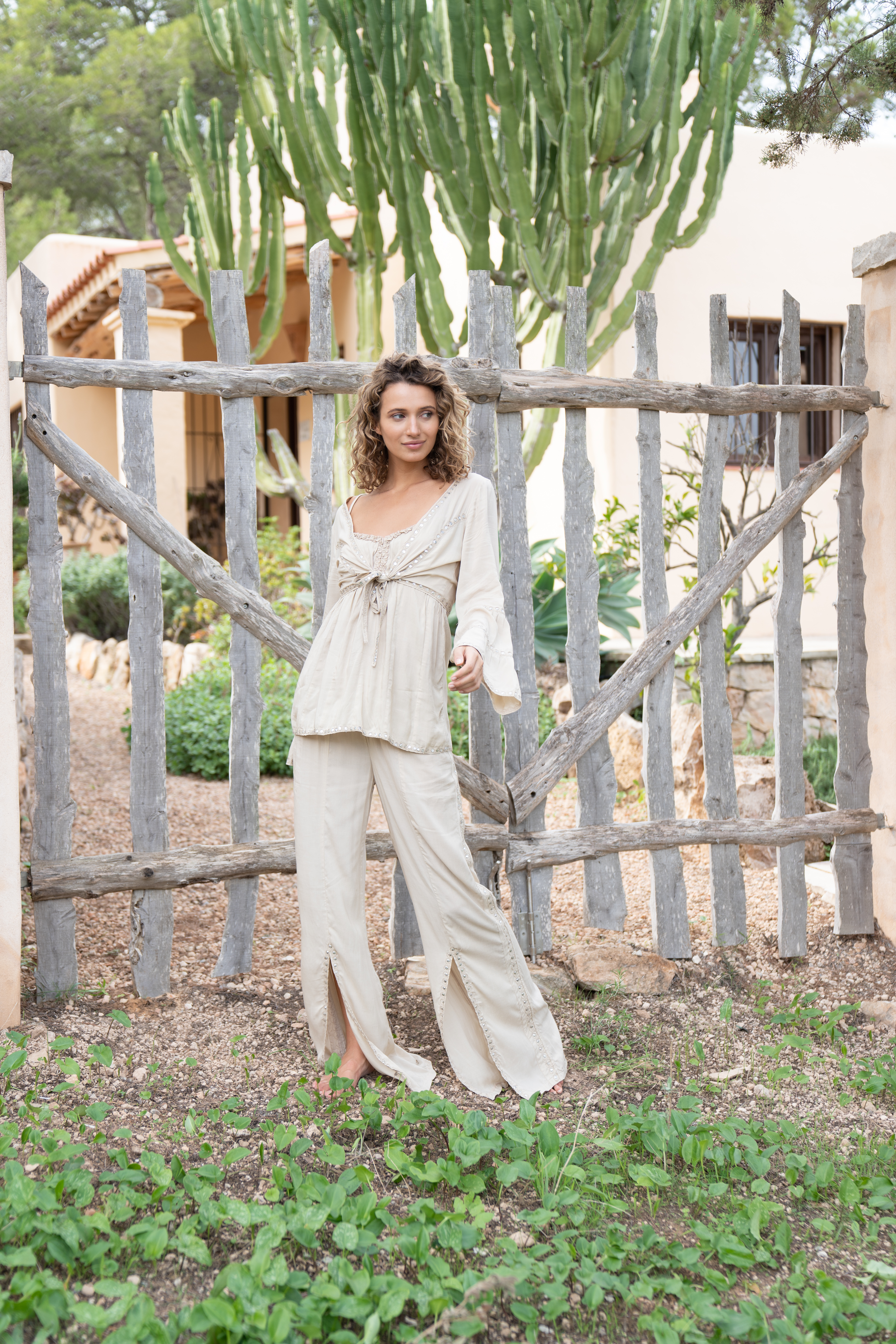 Long Wide Embroidered Pants Fiesta – Sand