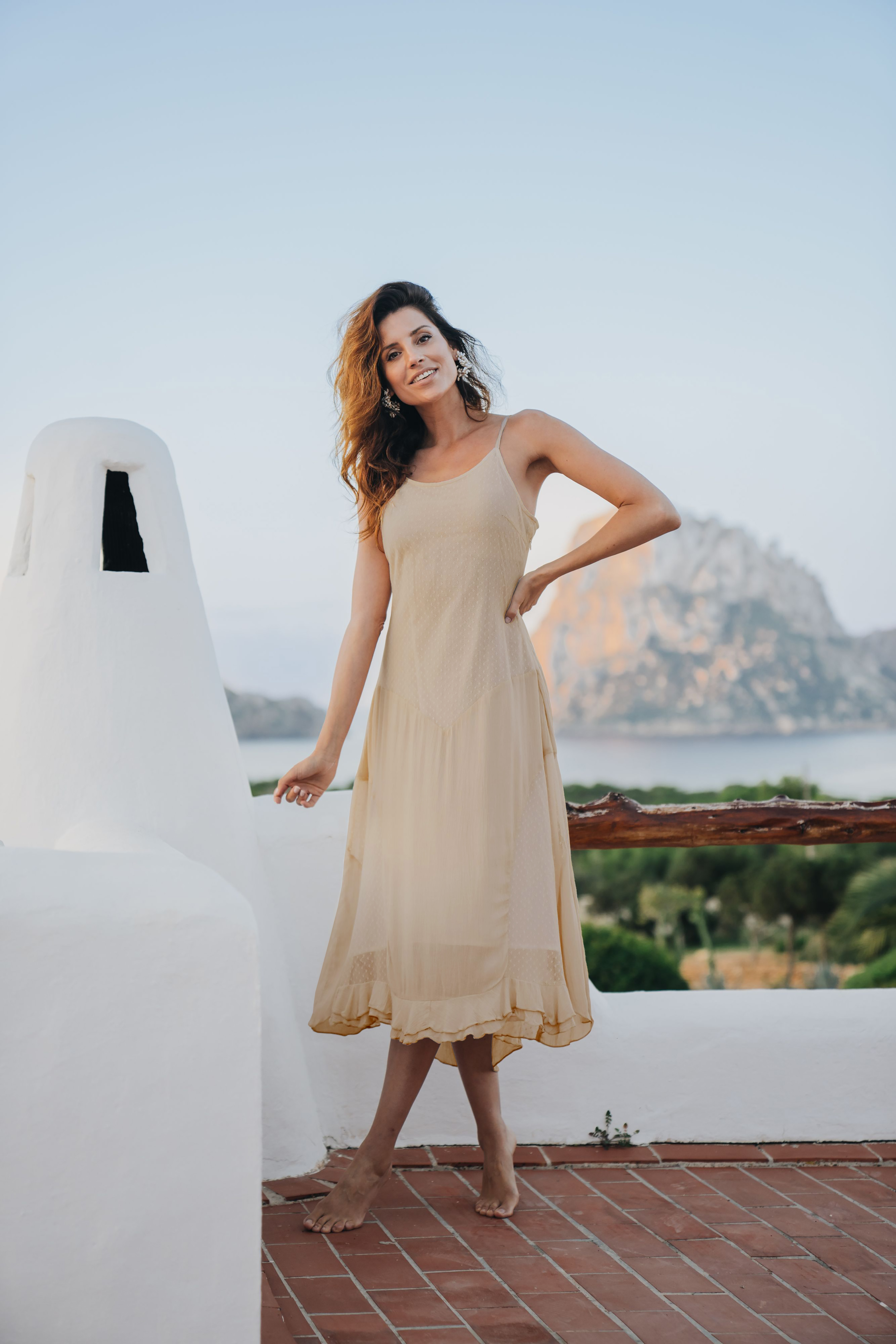 Long Sleeveless Mesh Dotted Dress Talalia – Light Khaki